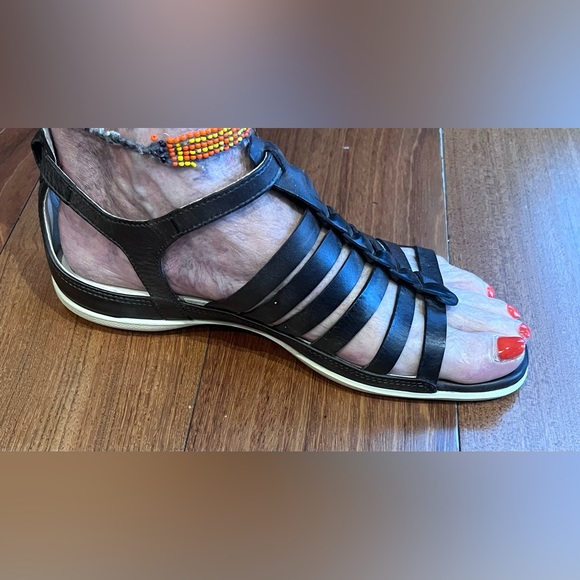 ECCO Black Leather Sandals Sz 38 - Picture 3 of 3